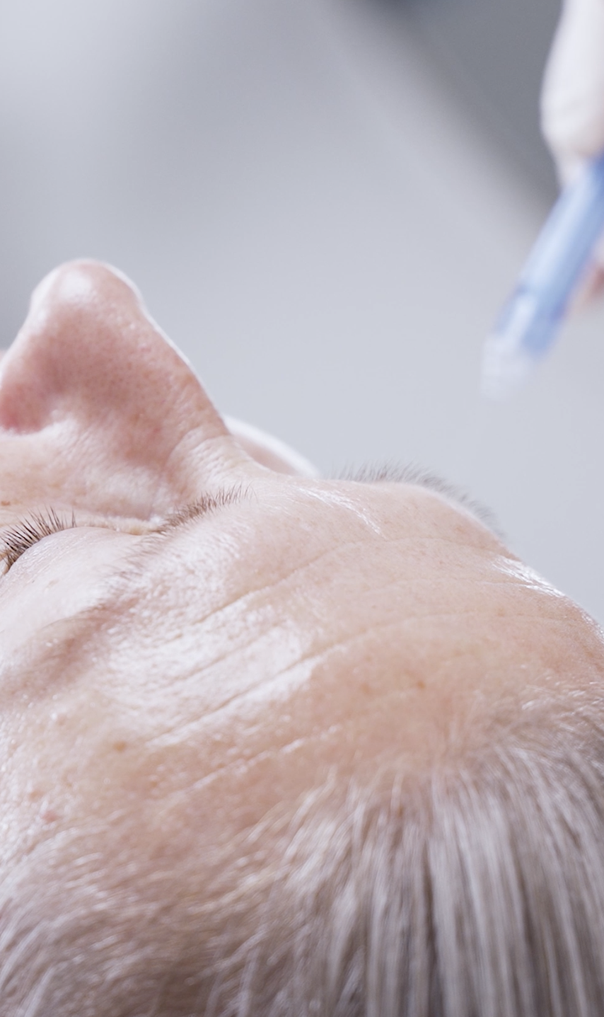 Anti-ageing facial treatment at CP Praxis in Basel