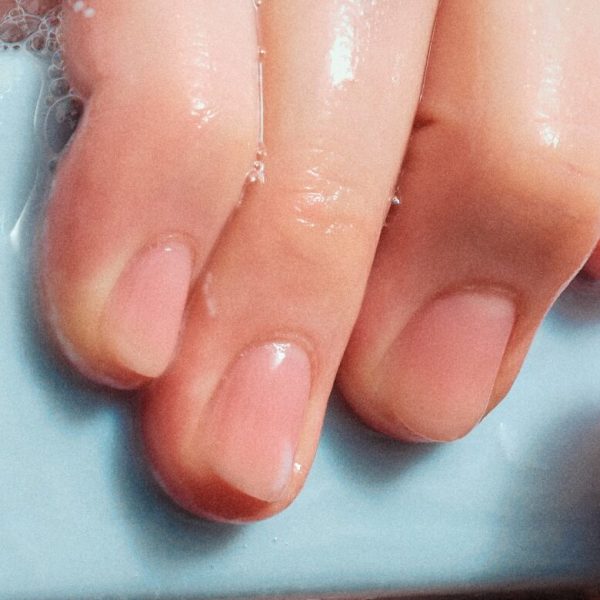 Professional manicure treatment at CP Praxis Basel and Bottmingen, certified specialist nail care
