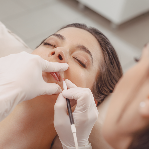 Professional electroepilation treatment at CP Praxis Basel and Bottmingen. EFZ-certified specialist performing Apilus xCell permanent hair removal.